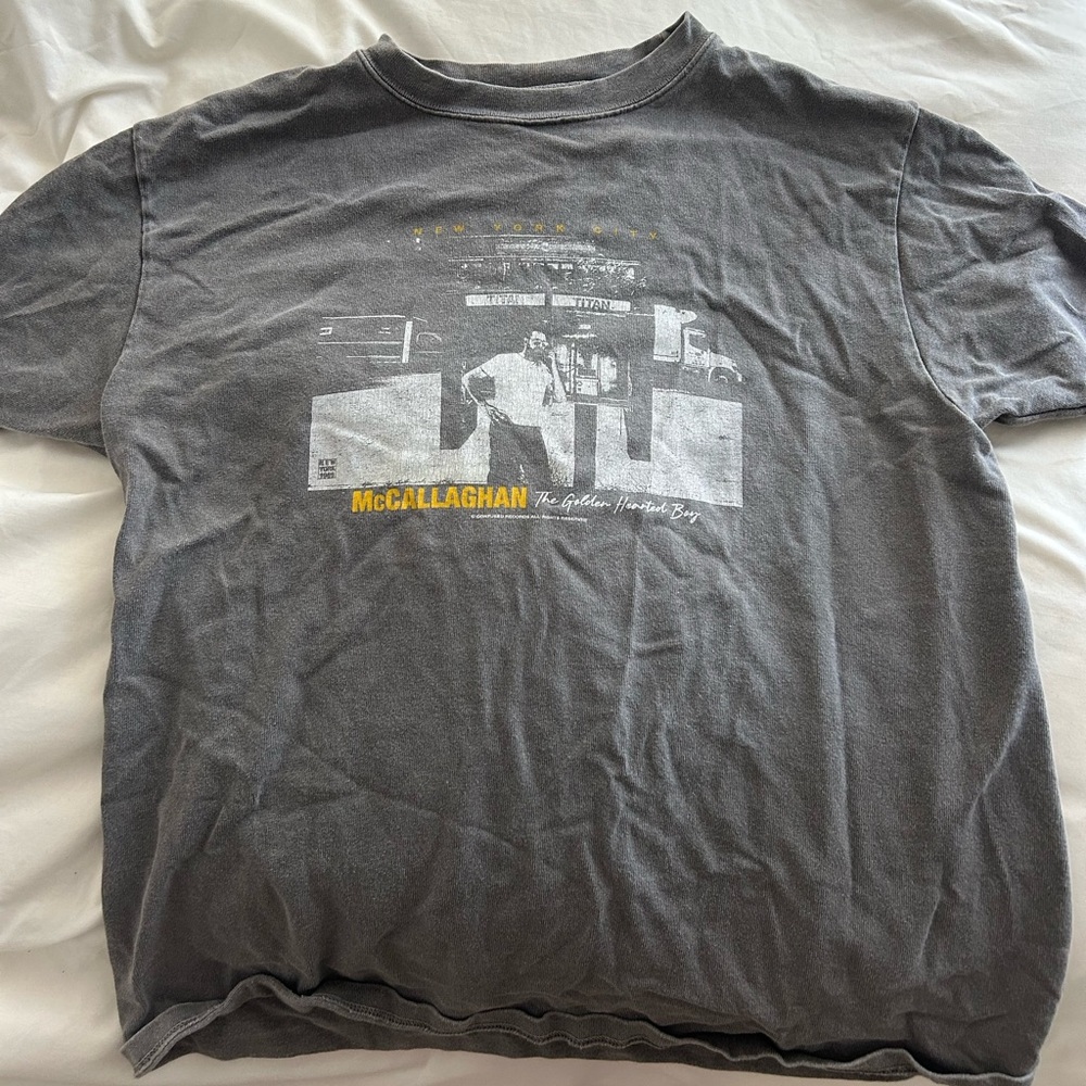 Brandy Melville Gray Graphic T-Shirt